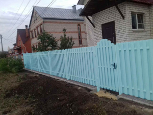 Металлический забор двухсторонний голубой